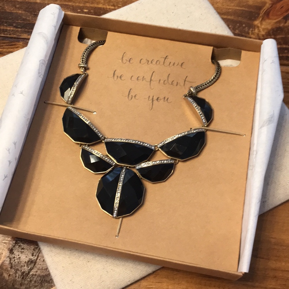 Statement necklace